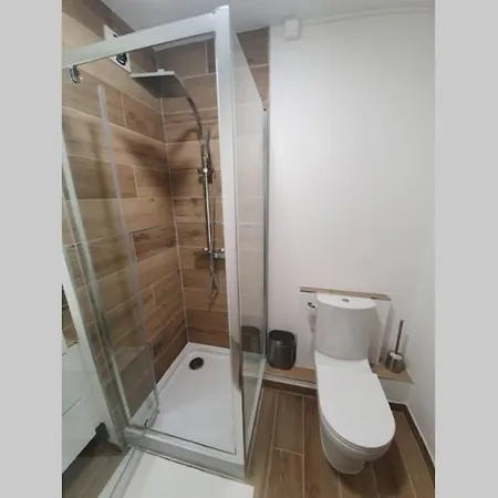 Studio 30m2 entièrement refait et équipé à neuf ! * Cholet